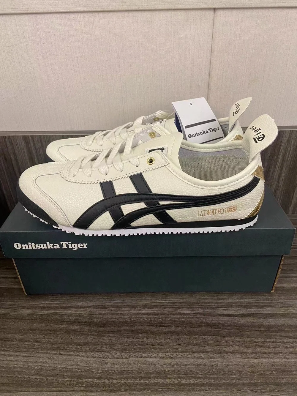 Onitsuka Tiger Mexico 66 Cream Black Gold Sneakers